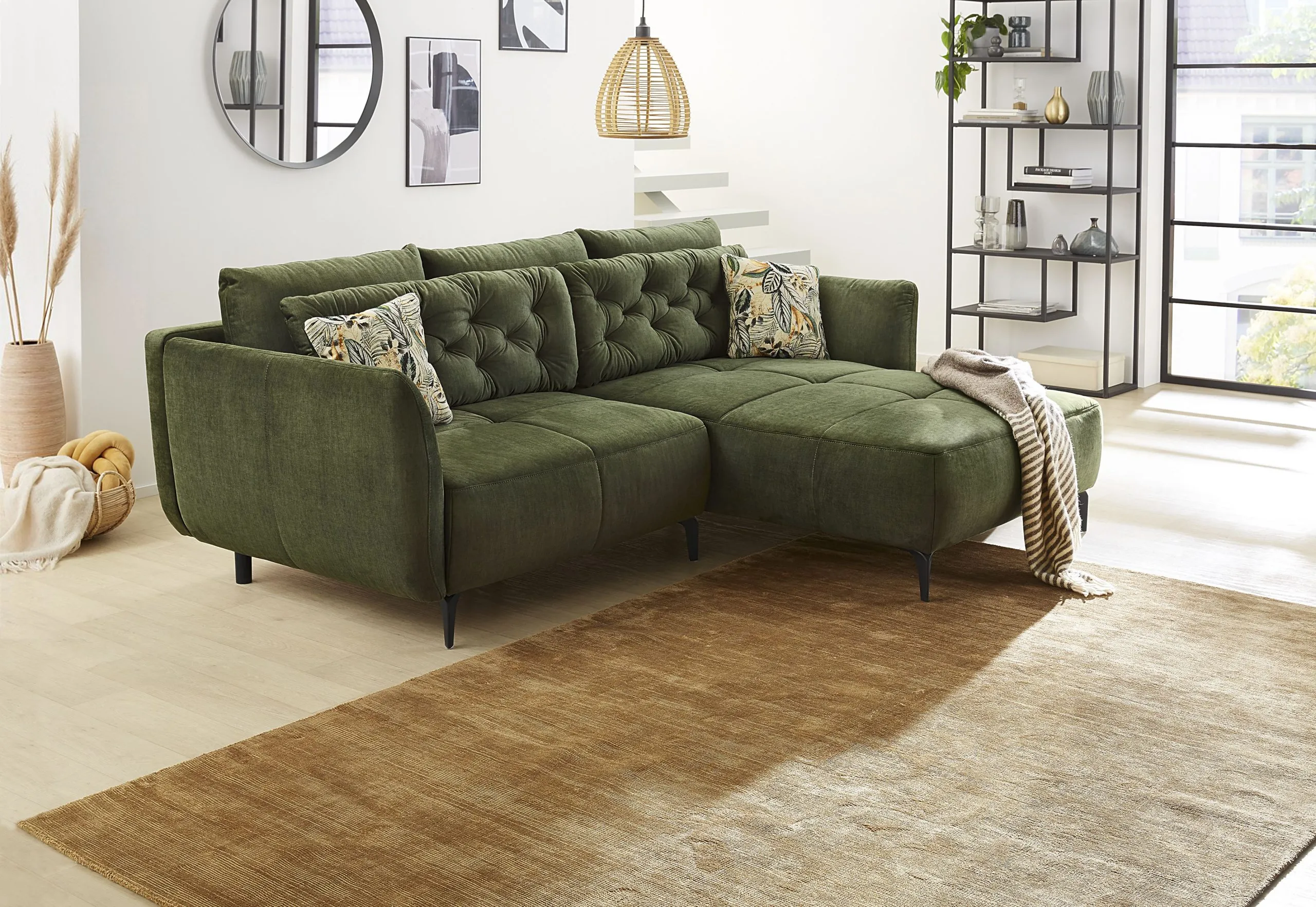 Wohnlandschaft Velours grün | ca. 251 x 186 cm | Fuß schwarz